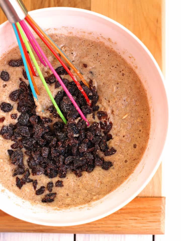 Toaster Oven Oatmeal Raisin Muffins