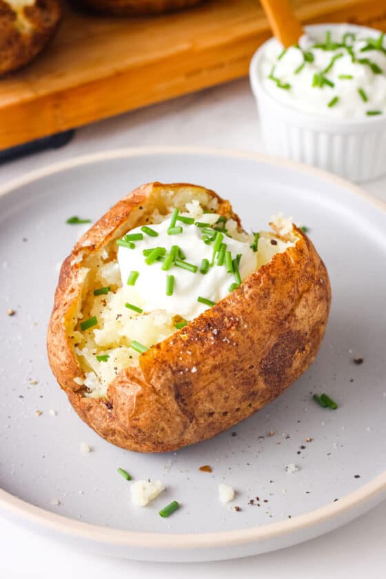 How to Make Baked Potatoes in an Air Fryer
