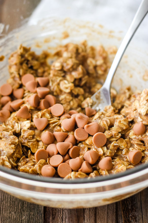 Banana oatmeal cookie dough in a glass bowl. 