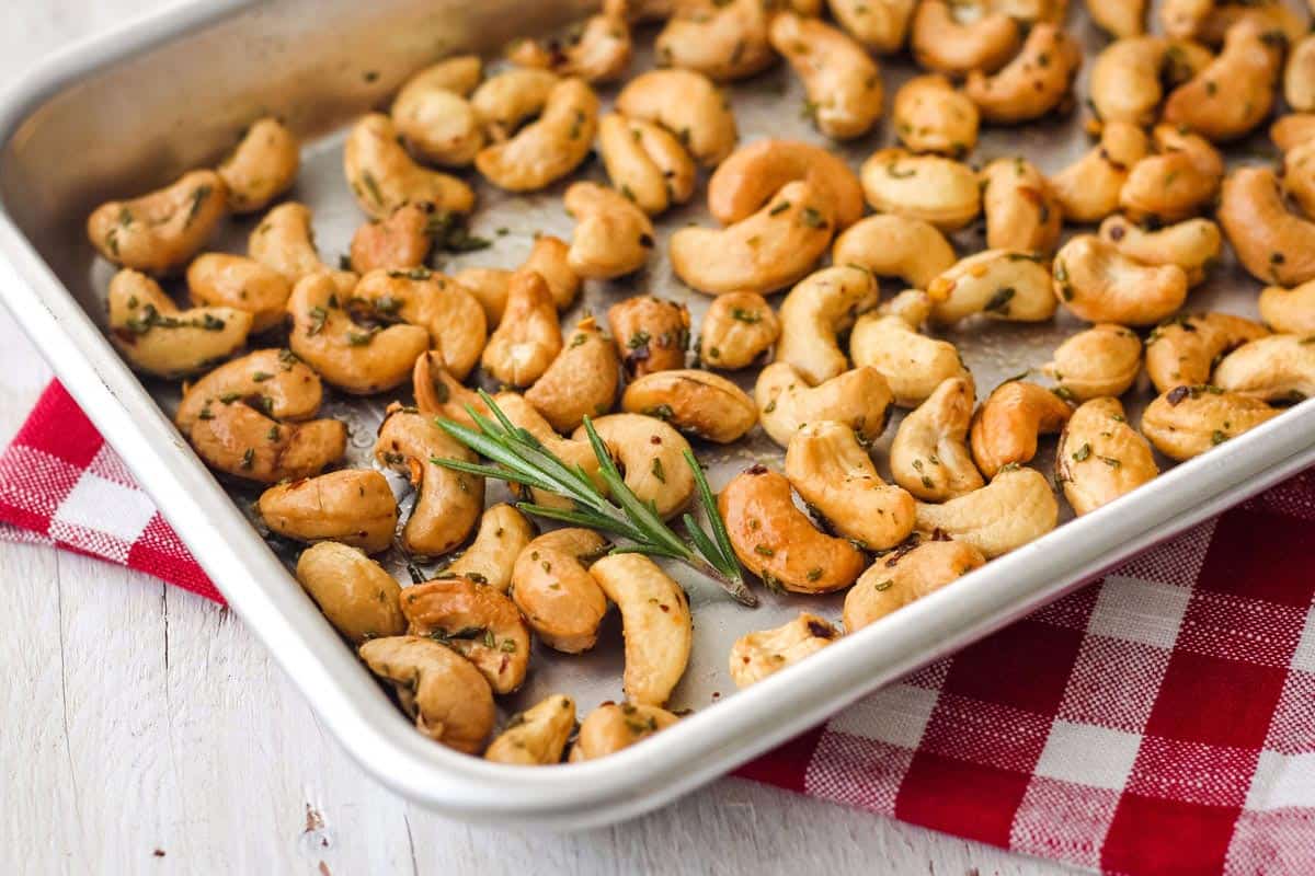 Rosemary Cashews